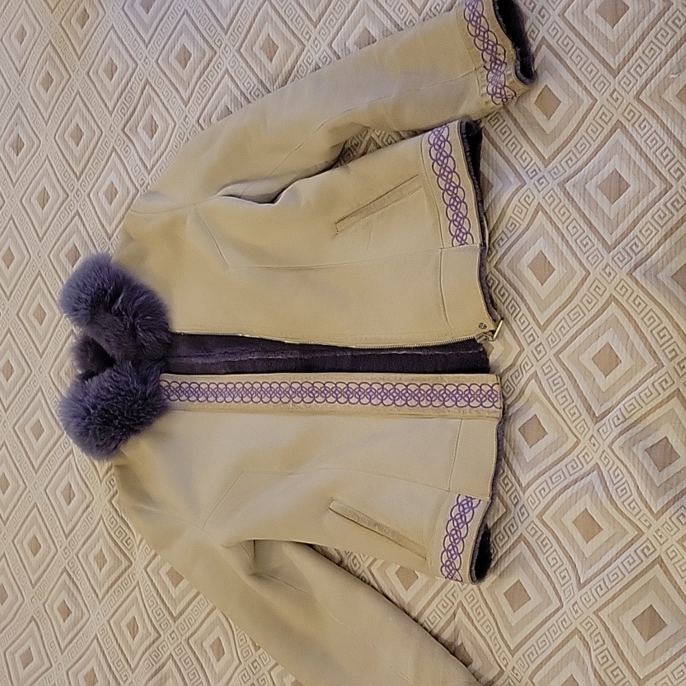 Winter jacket, Melisa J, Ivory color.